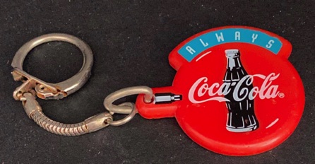 93152-65 € 1,00 coca cola sleutelhanger always logo